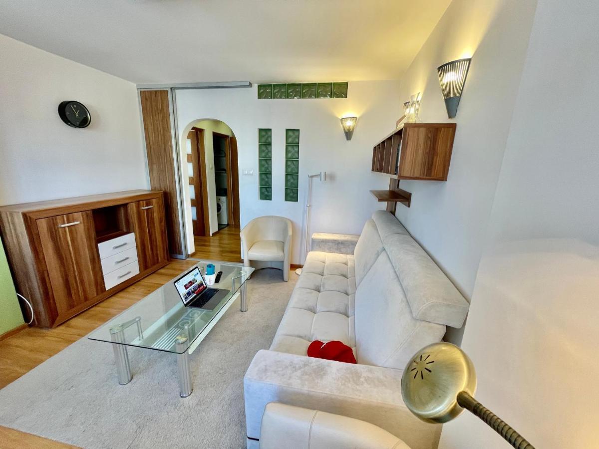 Sushi Metro Wifi 500 Mbs, 70'tv Netflix Appletv+ Apartament Warszawa