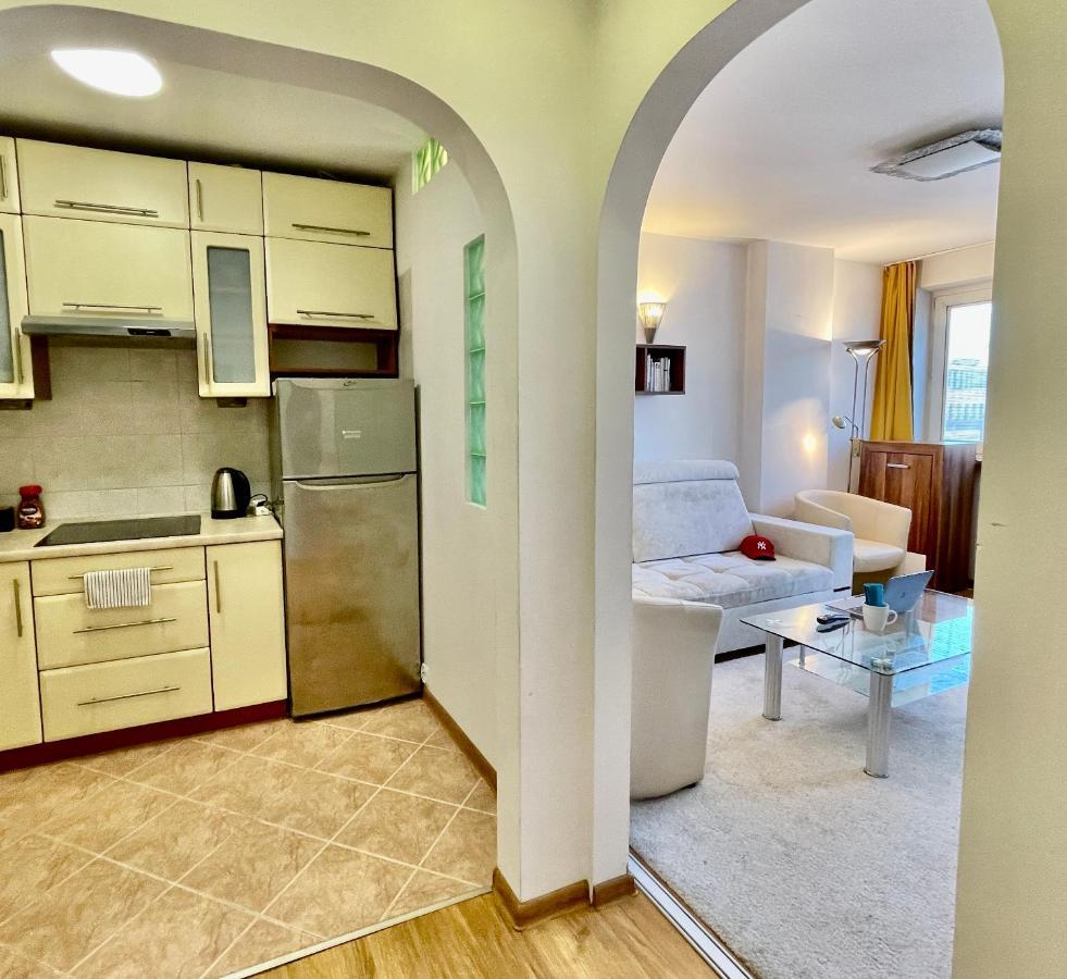 Apartament Sushi Metro Wifi 500 Mbs, 70'tv Netflix Appletv+